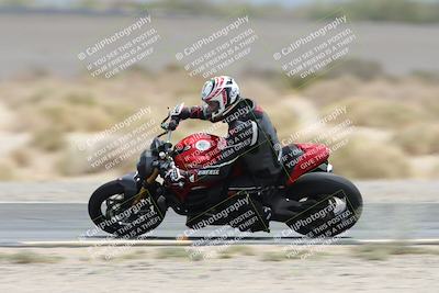 media/May-05-2025-Moto Forza (Mon) [[3c1838c5e5]]/2-B Group/Session 3 (Panning Test Turn 14 Inside)/
